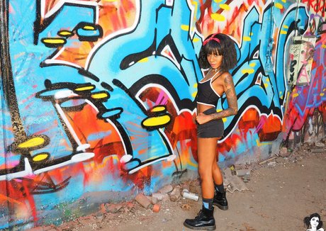 Xuxa erotic model pic