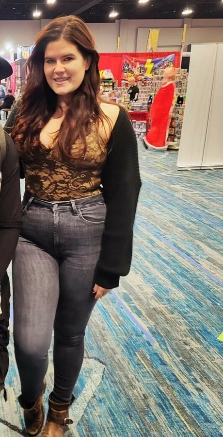 Erica Lindbeck model art pictures