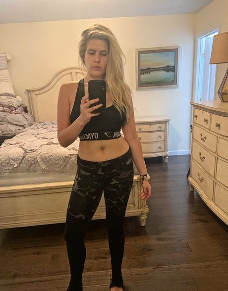 Erica Lindbeck perfect actress gallery