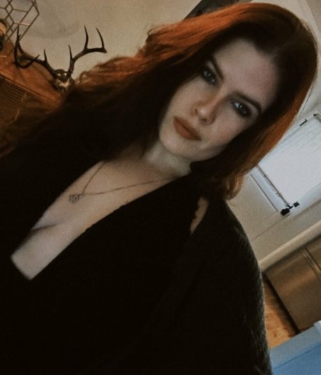 Erica Lindbeck star erotic photo