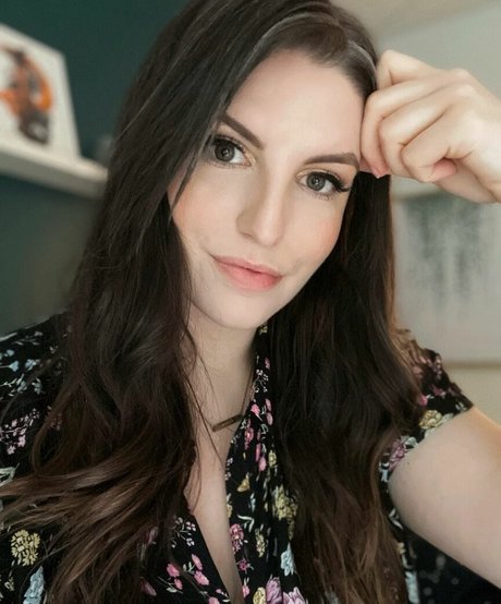 katestark model nudes archive