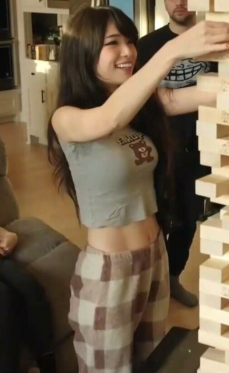 Emiru top star images