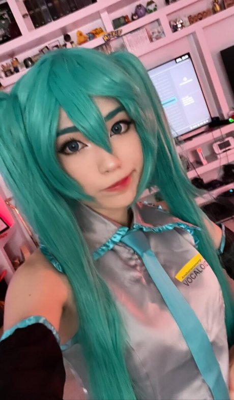 Emiru pretty actress galleries