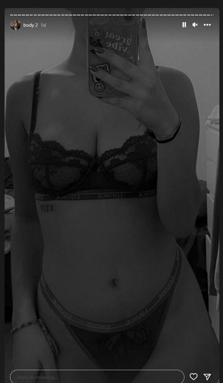 Shabenaiiiii naked actress gallery