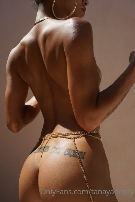 Tanaya Henry beautiful actress galleries