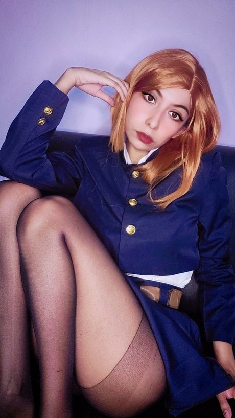 Lily waifu art model pic