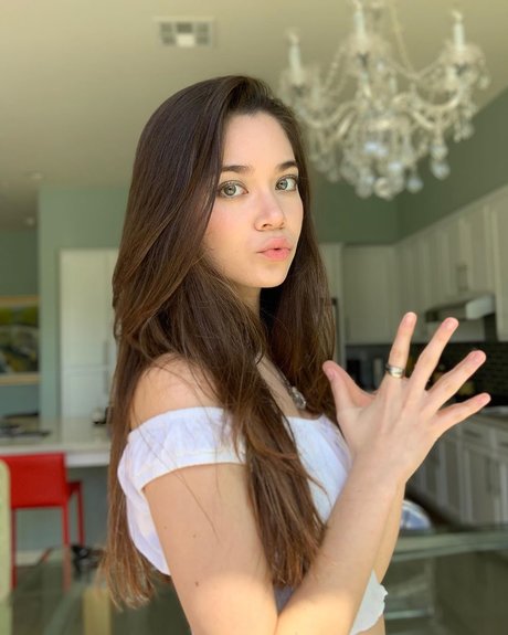 Melodi Flack_ naked star pics