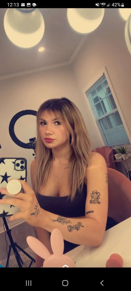 Bailey Rose art model galleries