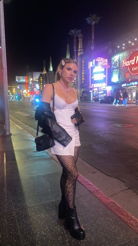 Bailey Rose naked actress pics