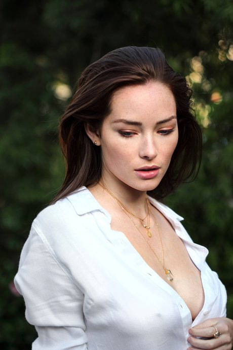 Chandler Bailey nude model photo