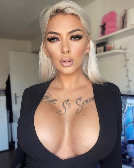 Deminecka_ hd star pics