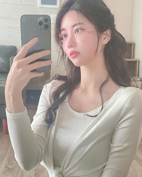 Lee Hayun_ pornstar exclusive pictures