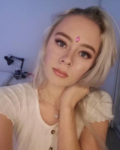 _Baby Bonita model high quality images