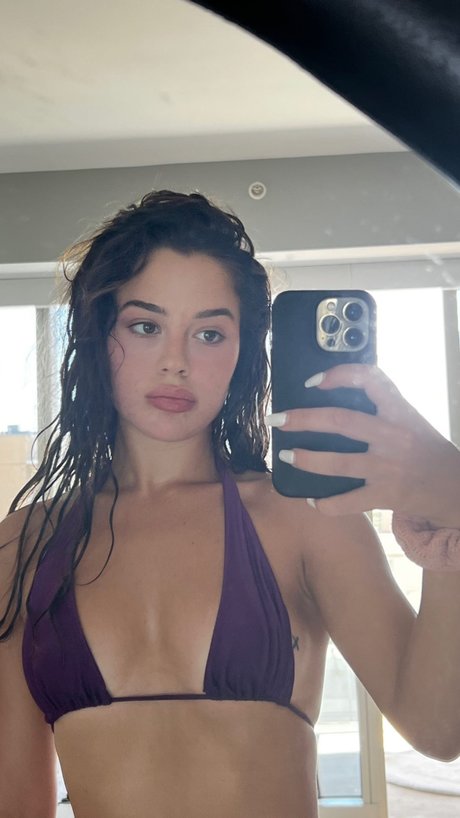 Tessa Brooks star sexy pics