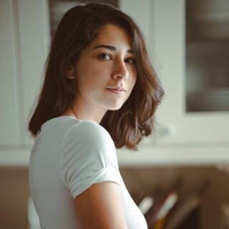 Michal Bani star free pictures