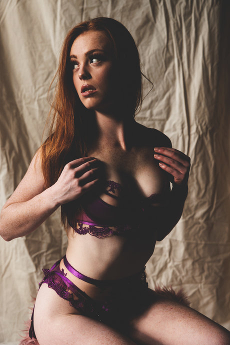 Meagan Caine naked star img