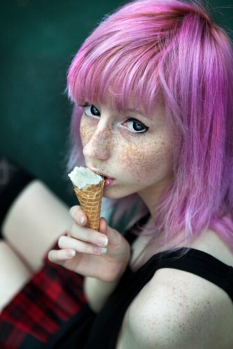 Eliza Satu nude actress pic