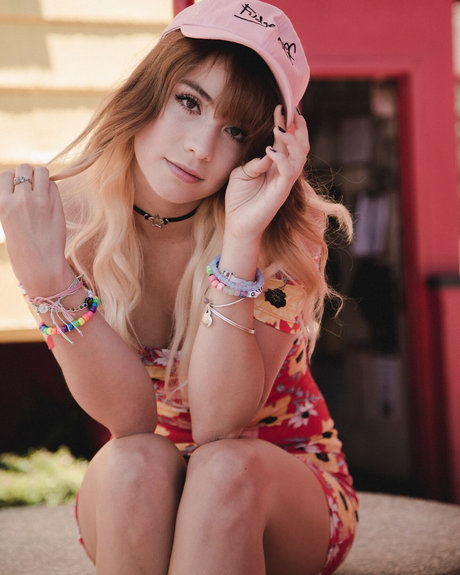 Cindy Paola_ star pic