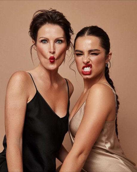 Sheri Nicole_ erotic model photo