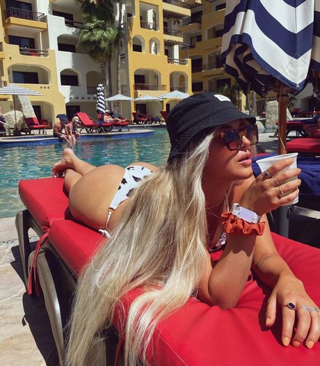 Queentaytayy hd actress photo