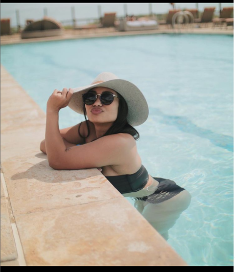 Jessica Lizama sexy actress photos