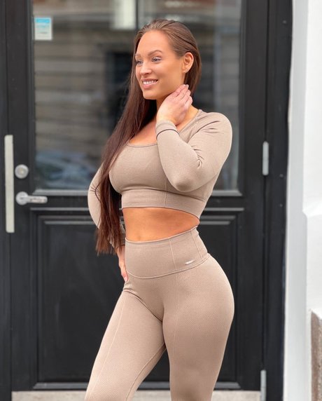 Christina Strom Faere best star pictures