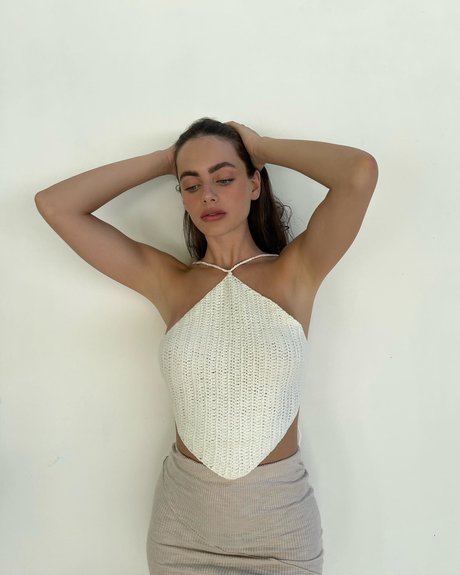 Yael Shelbia star hot galleries