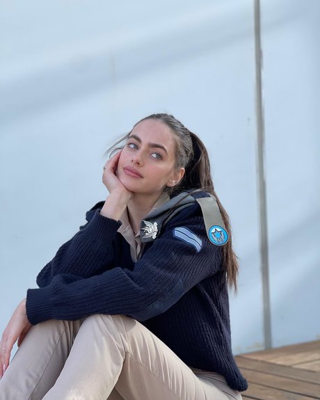 Yael Shelbia porn model pic