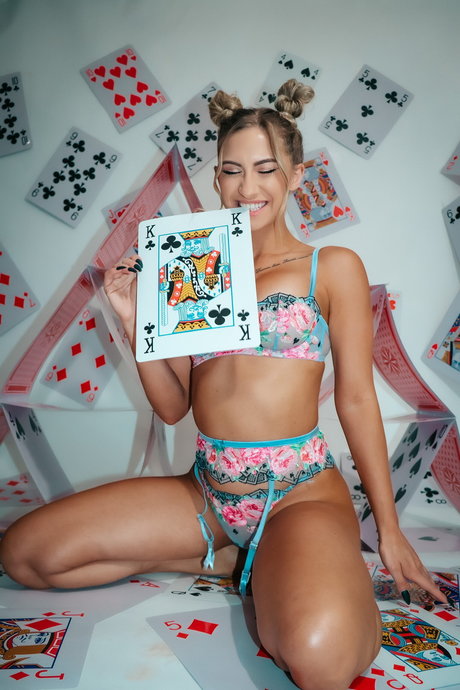 Karli Karberg model art picture