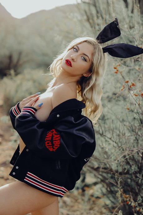 Karli Karberg nice star photo