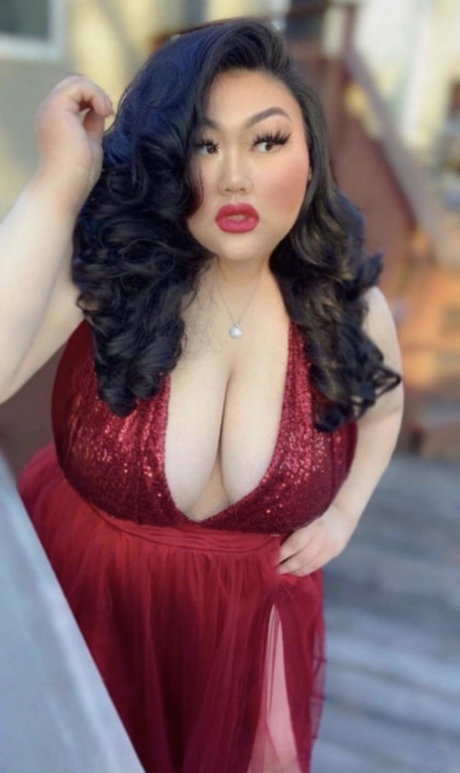 Kendra Vaaj erotic pornstar gallery