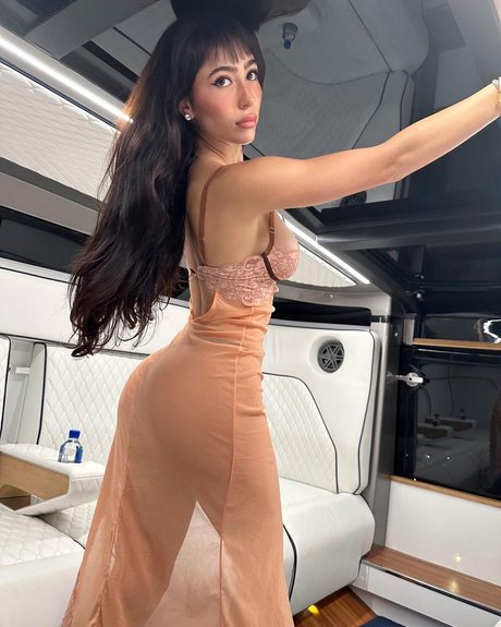 Tyson Daily Salomon_ model nudes gallery