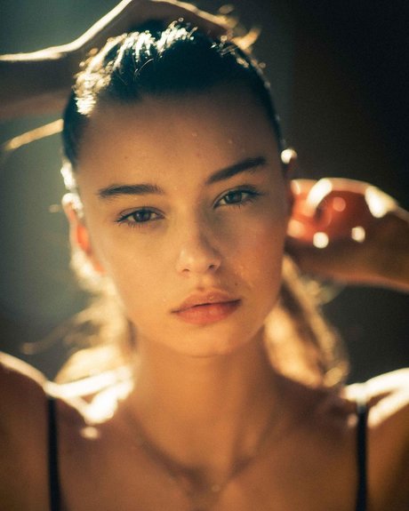 Lucy Bramani star top galleries