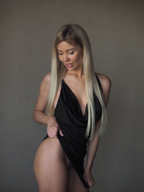 _Maria Avtahova model erotic pic