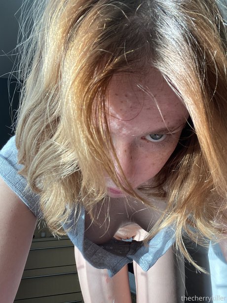 Suzieson beautiful model pictures