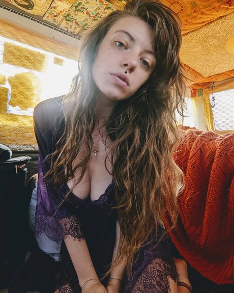 Taye Rose erotic pornstar archive