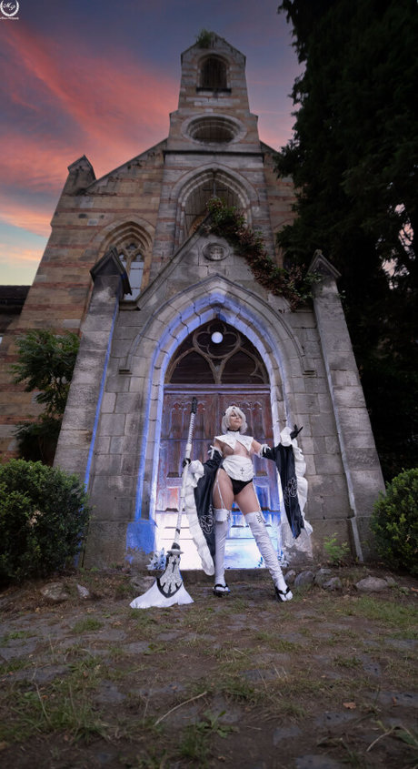 Christine Usi_ art actress galleries