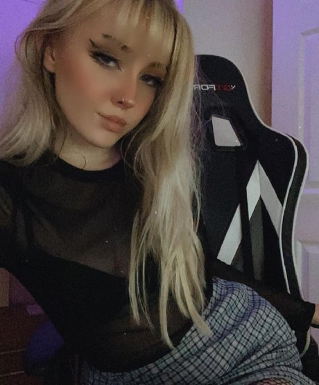 Millie Wild_ adult actress pics