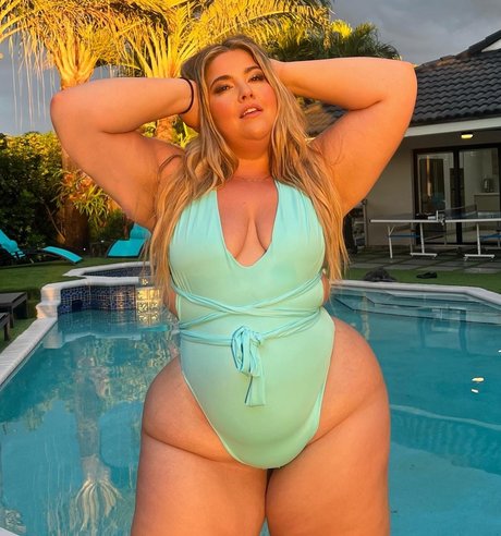 The Big Booty Barbie pornstar perfect picture