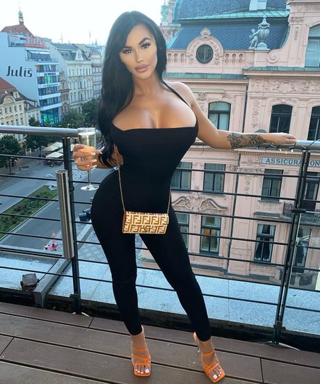 Chloe Love_ model porn pictures