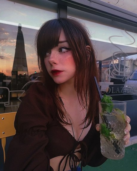 Little Giuli pornstar xxx galleries