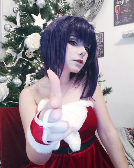 Little Giuli model high quality images