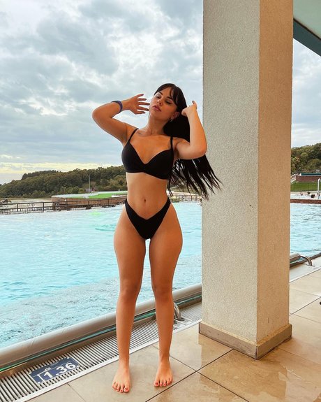 Jana Colovic pornstar free photos