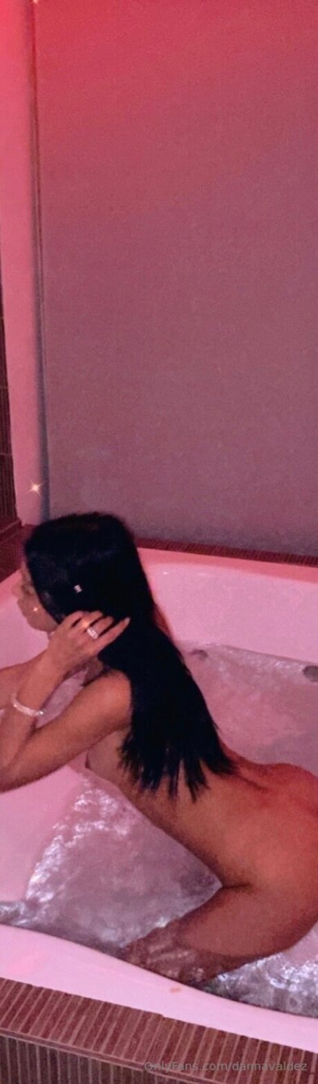 Dannavaldez model nude pics