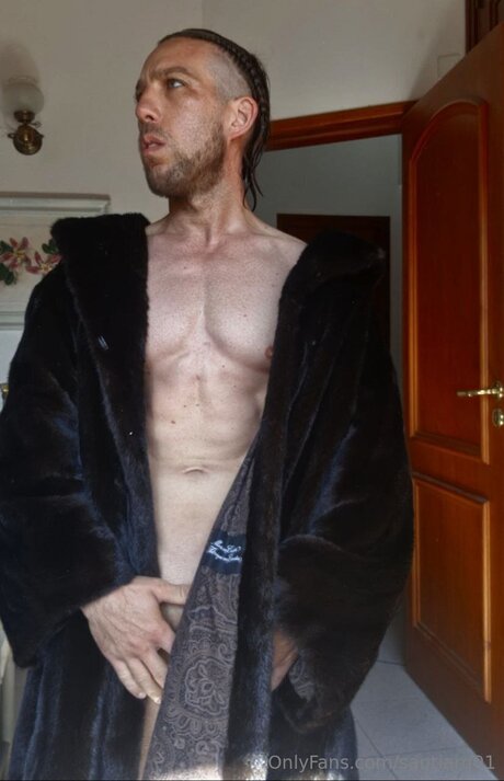 Santiarg01 model adult archive