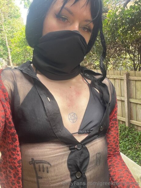 Greektemptress top model pic