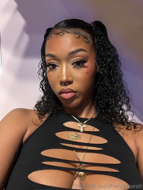 Frenchtoestt pornstar beautiful picture