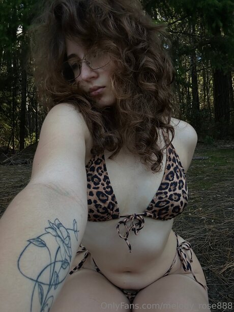 Melody Rose888 sexy model pic