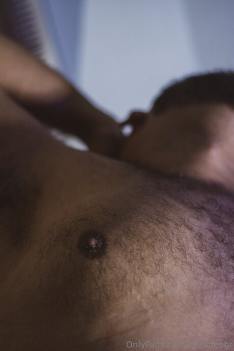 Elcomeogt model porn image