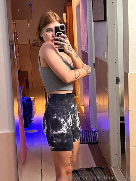 Karinaskinlovers pornstar hd picture